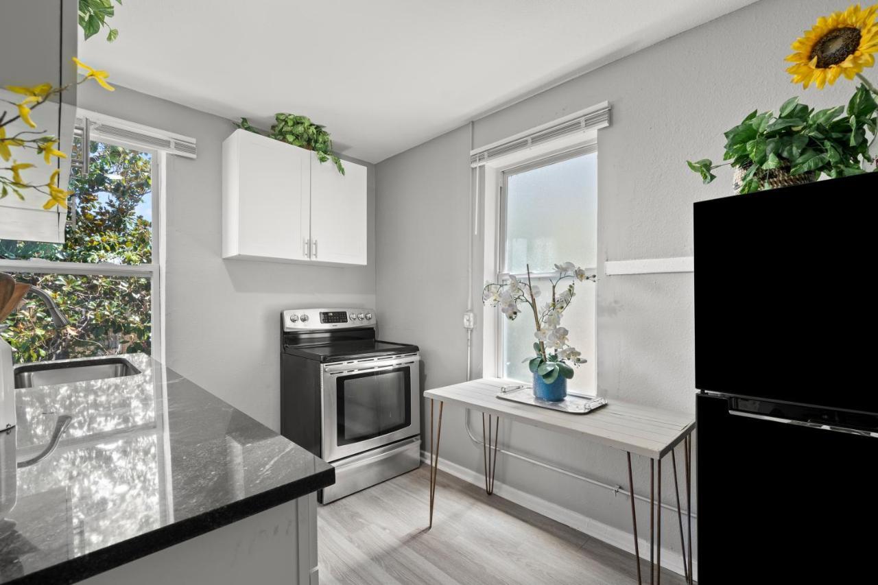 St. Petersburg Downtown Apartments Экстерьер фото